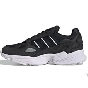NWT Adidas Falcon Sneakers – Women’s 👟🖤🤍 7